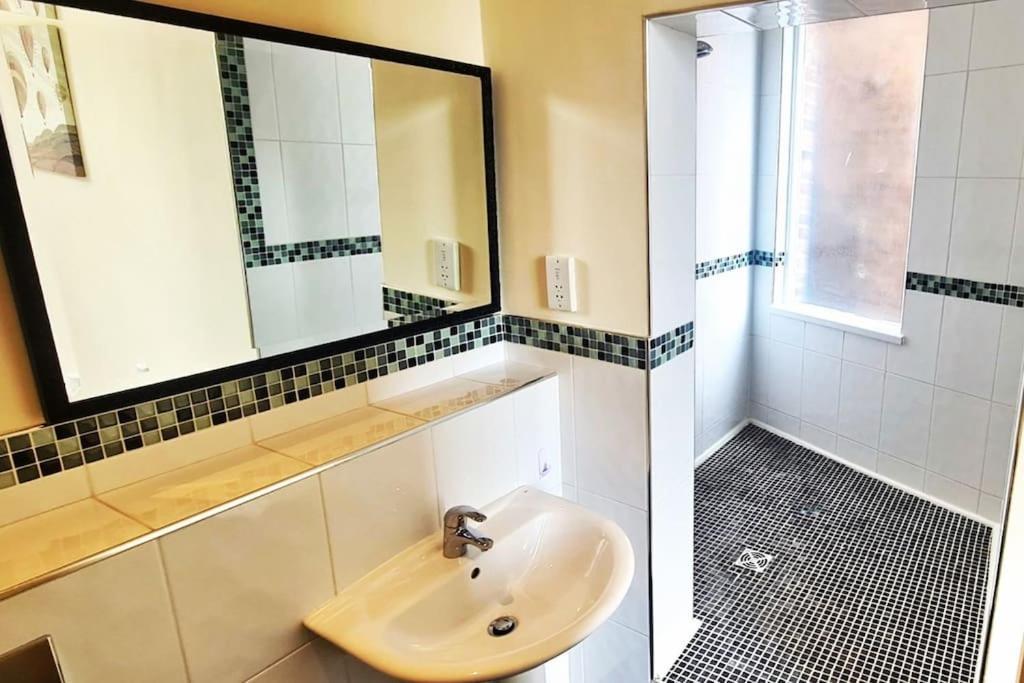 Luxury 2 Bed 2 Bath Suite Preston  Bagian luar foto
